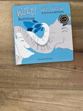 Wild! Bath time board book